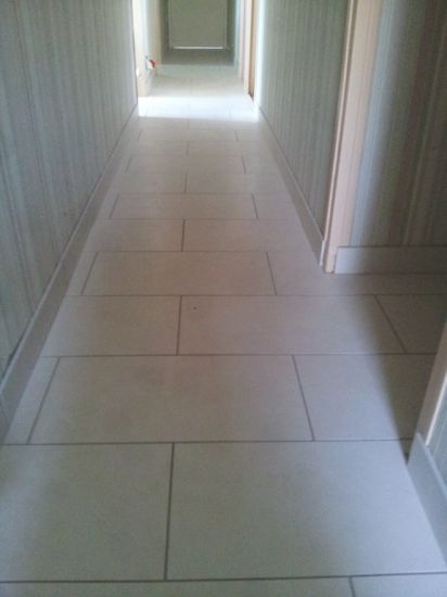 Couloir en carrelage eure 27.